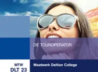 Omslag van het leerwerkboek met de titel 'Maatwerk Deltion College: Touroperator (2)'