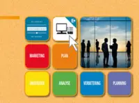 Omslag van het leerwerkboek voor 'Mbo: Commercie' met de titel 'Marketingplan'