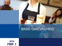 Omslag van het leerwerkboek met de titel 'Maatwerk Friese Poort: Basis gastvrijheid'