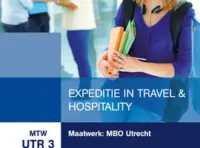Omslag van het leerwerkboek met de titel 'Maatwerk MBO Utrecht: Expeditie intravel & hospitality'