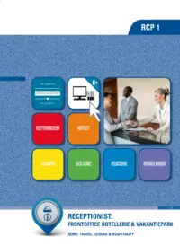 Omslag van het leerwerkboek voor 'Mbo: Travel, Leisure & Hospitality' met de titel 'Receptionist: Frontoffice hotellerie en vakantiepark'