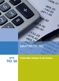 Omslag van het leerwerkboek voor 'Maatwerk' met de titel 'Maatwerk TIO, Finani&euml;le analyse in de horeca'