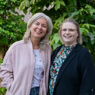 Marjolein en Esther klein