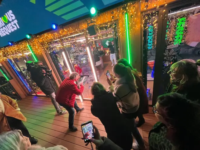 Het Glazen huis 2025 brievenbus